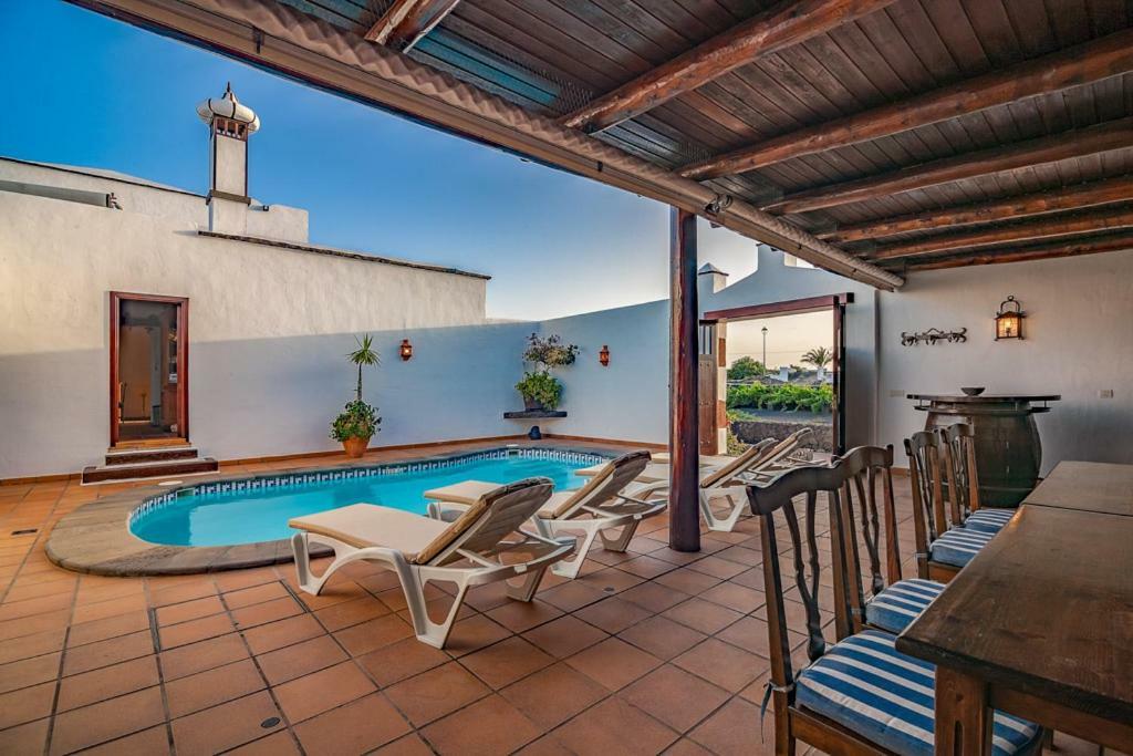 Villa Eloisa Тинахо Экстерьер фото