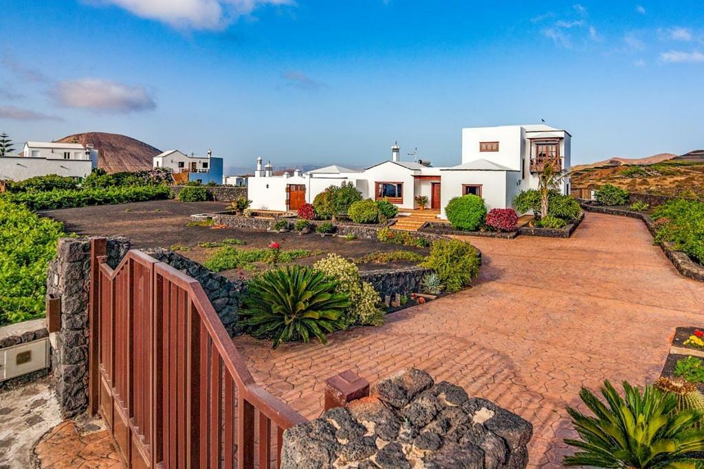 Villa Eloisa Тинахо Экстерьер фото