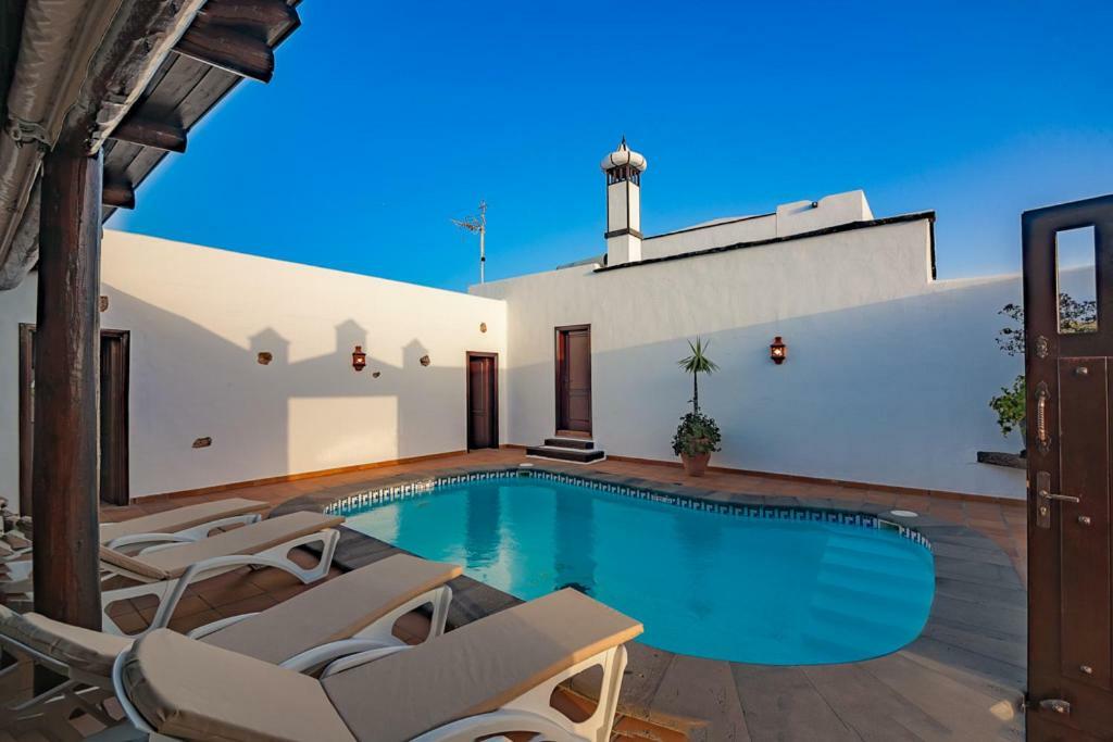 Villa Eloisa Тинахо Экстерьер фото